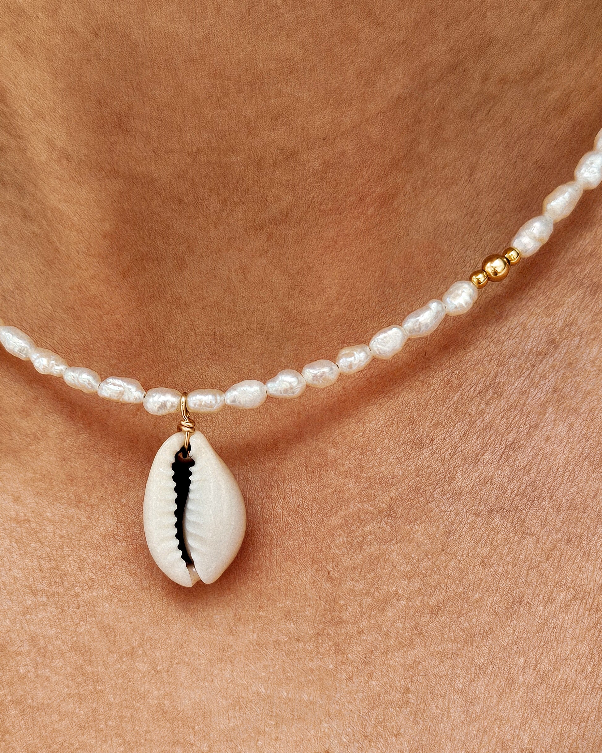 ISLAND Choker