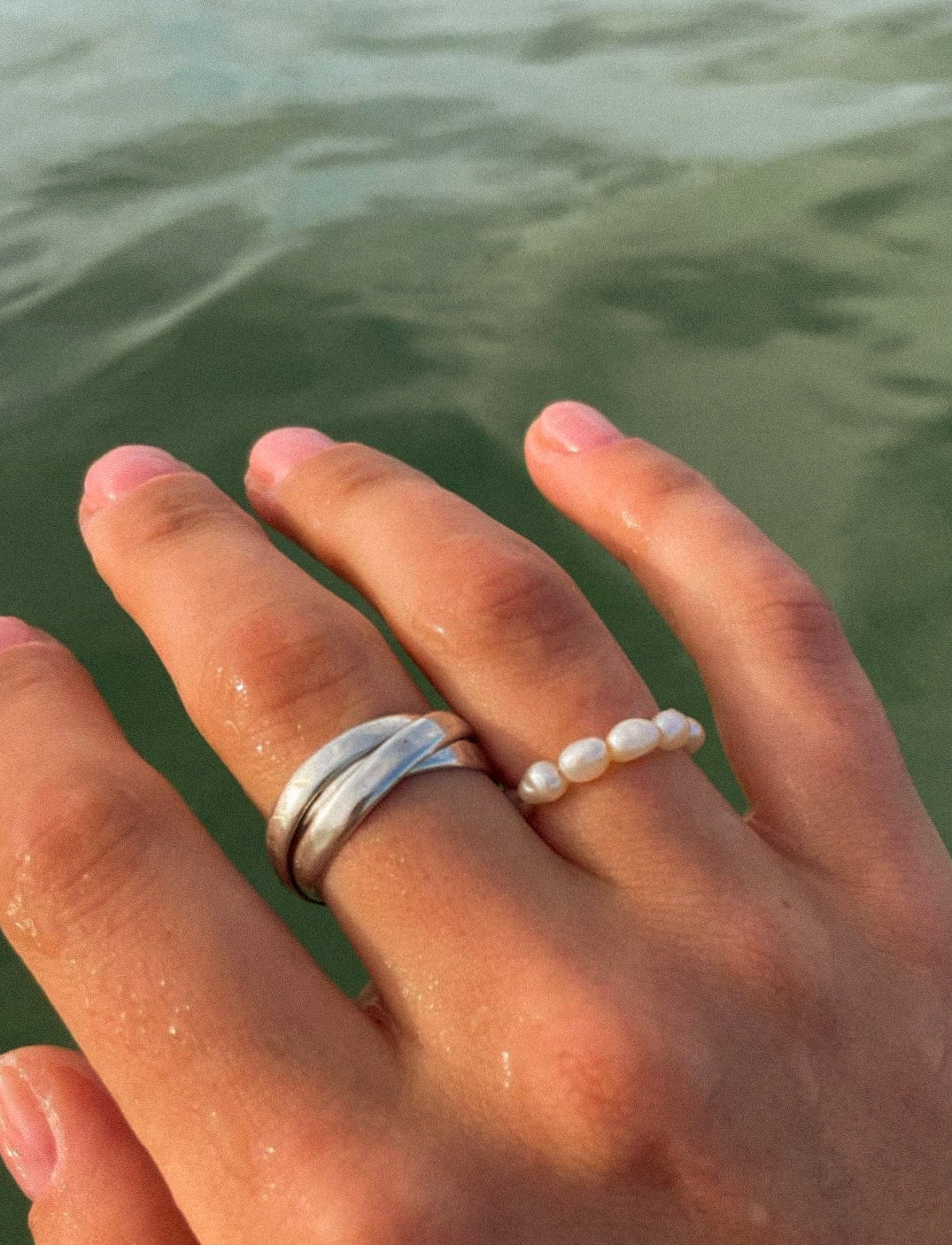 SUNRAYS Ring