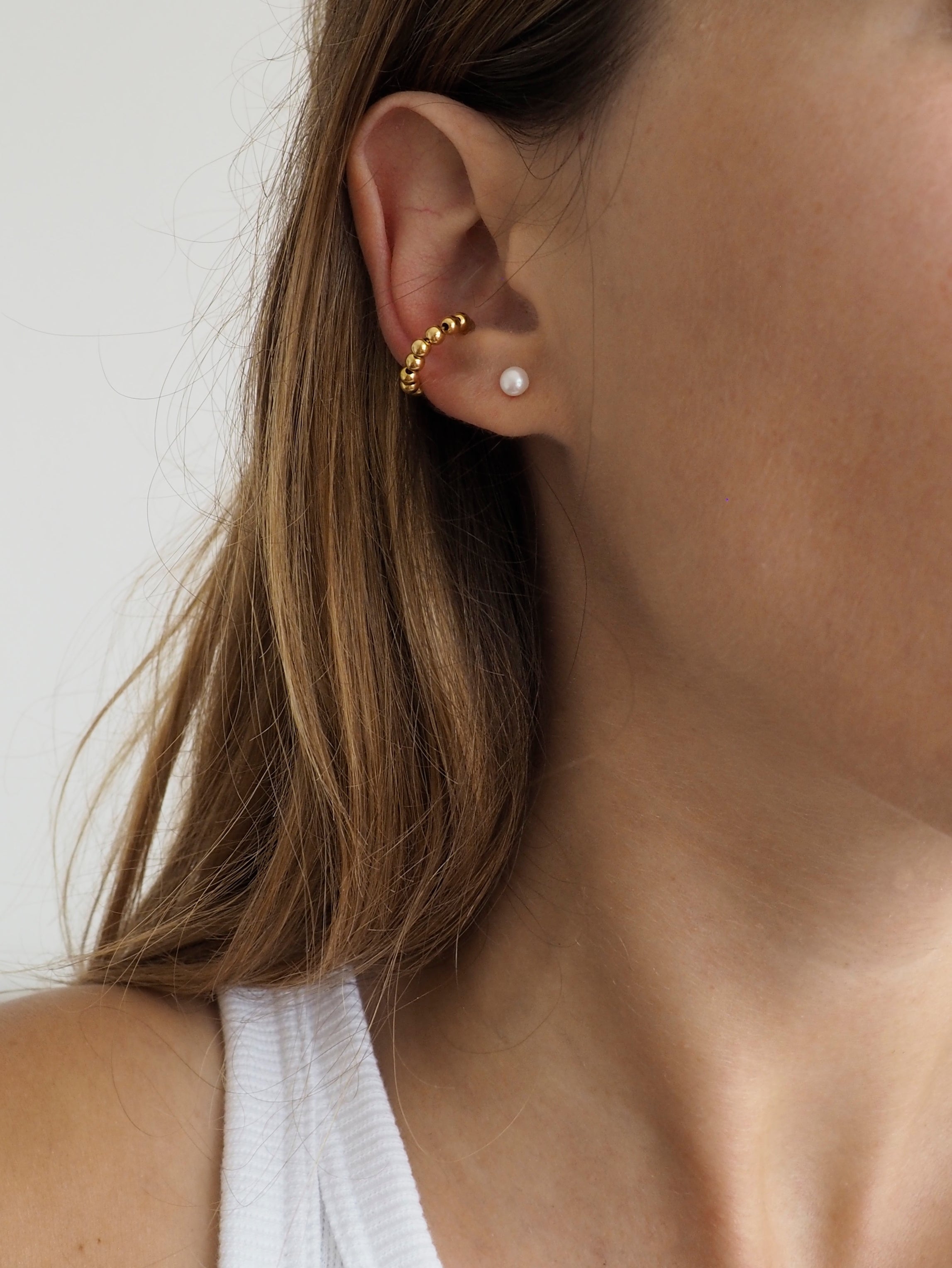 AVOLA Pearl Studs